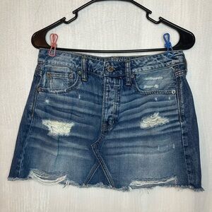 American Eagle Skirt - high rise fest mini- jean skirt- Size 6